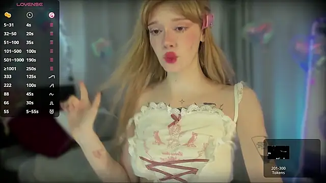 boobsybootie online show from February 20, 2026, 9:04 pm