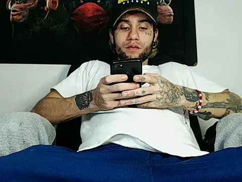 Christian Stiven1 online show from March 11, 2025, 8:31 pm