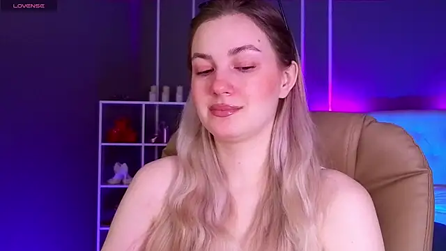 elinanortas online show from September 24, 2025, 1:09 am