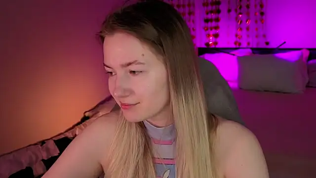 elinanortas online show from April 6, 2026, 4:32 am