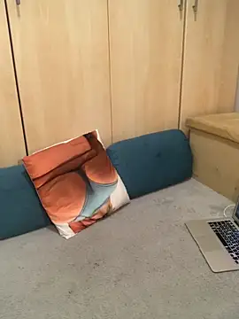 vanda26hot online show from March 17, 2025, 4:08 am