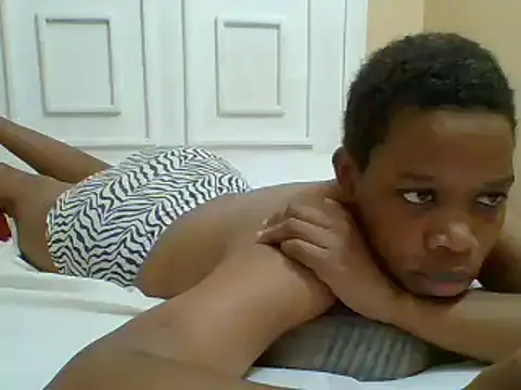 Snapshot of sweetshilahh chatting on February 13, 2025, 6:48 pm sweetshilahh online show from February 13, 2025, 6:48 pm
