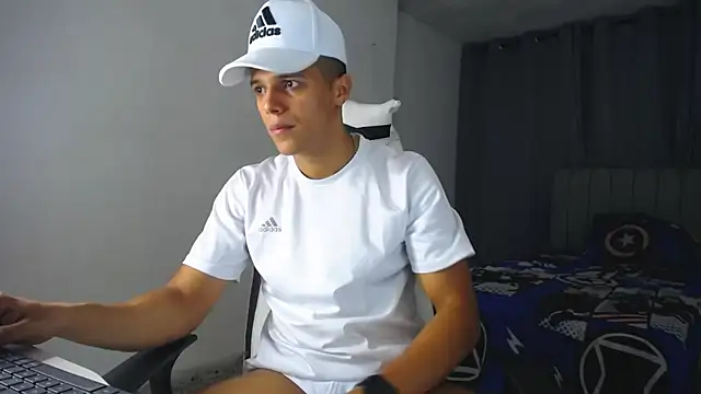 DavidAngell7 online show from February 5, 2025, 1:04 am