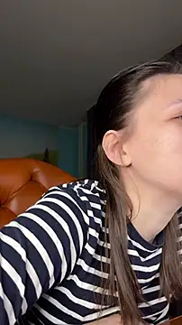 NinaVI online show from February 2, 2025, 5:59 pm