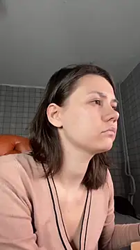 NinaVI online show from September 14, 2025, 6:29 pm