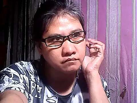 sweetsosie18 online show from March 12, 2025, 4:46 pm