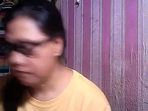 sweetsosie18 online show from September 19, 2025, 7:21 am