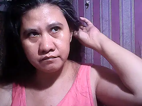 sweetsosie18 online show from October 2, 2025, 4:08 am