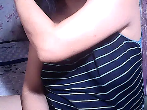 sweetsosie18 online show from October 7, 2025, 10:01 am