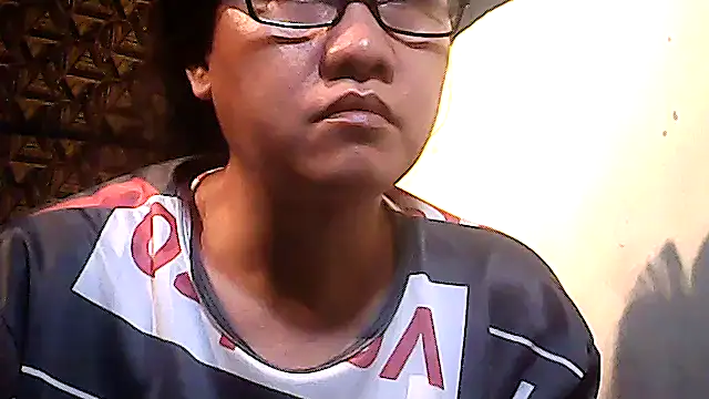 sweetsosie18 online show from December 17, 2025, 5:19 pm