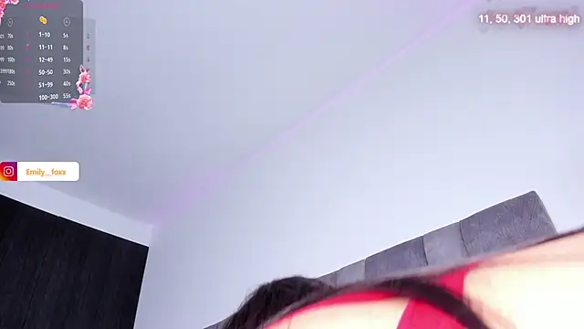 Snapshot of emily_fox1 chatting on February 14, 2026, 10:34 am emily fox1 online show from February 14, 2026, 10:34 am