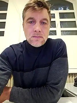 sparrow4791 online show from December 10, 2024, 2:28 pm