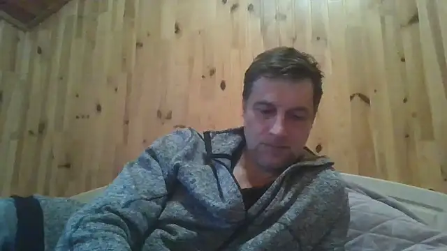 sparrow4791 online show from December 28, 2024, 1:17 pm