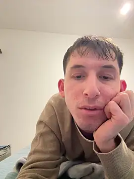 Snapshot of alex2p12 chatting on February 3, 2026, 8:52 am alex2p12 online show from February 3, 2026, 8:52 am