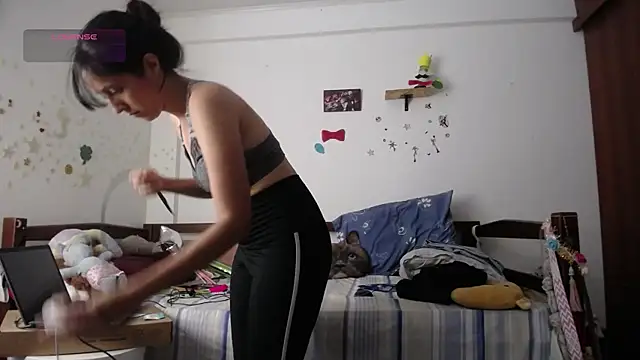 Moon lunita online show from September 16, 2025, 3:35 pm