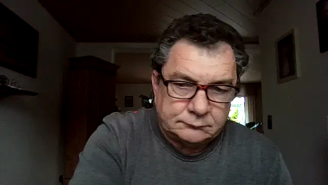 Nobbie444 online show from November 17, 2025, 1:39 pm