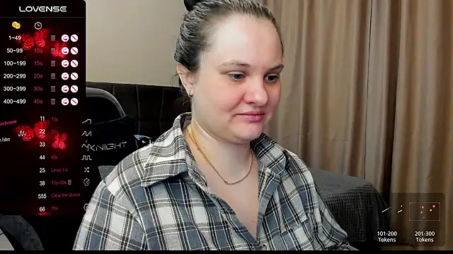 AlanaBrox online show from November 24, 2025, 2:39 pm