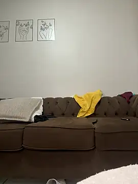 StupidNaturalPhatBooty  online show from May 26, 2026, 5:03 am