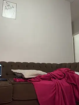 StupidNaturalPhatBooty  online show from May 27, 2026, 8:50 pm