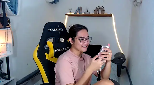 MarieLoveGlamorous online show from February 16, 2025, 3:05 pm