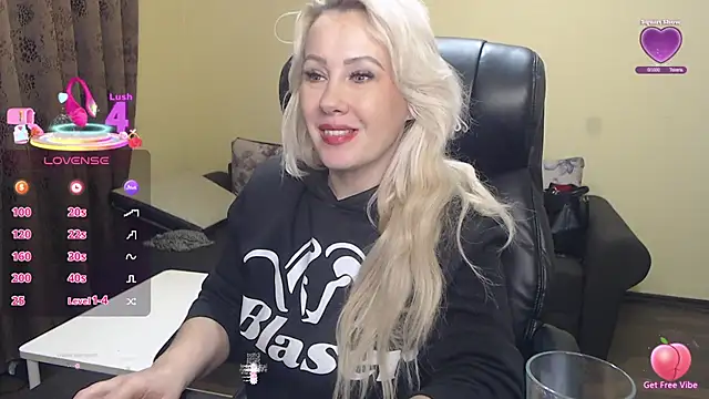 Snapshot of KandyHellenx chatting on January 14, 2026, 5:35 am KandyHellenx online show from January 14, 2026, 5:35 am