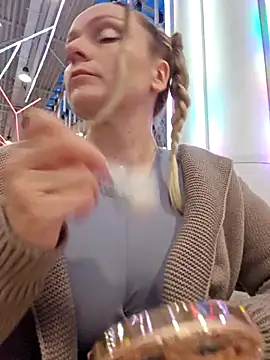 Bondgirl 013 online show from December 21, 2025, 1:51 pm