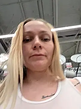 Snapshot of Bondgirl_013 chatting on July 13, 2026, 3:26 pm Bondgirl 013 online show from July 13, 2026, 3:26 pm