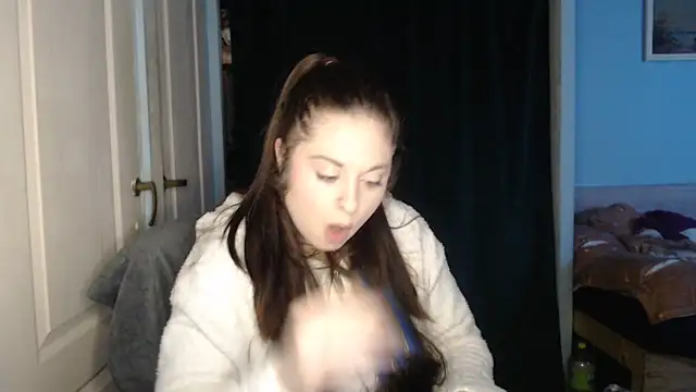 Snapshot of ryhhnnagold99 chatting on March 5, 2026, 7:32 pm ryhhnnagold99 online show from March 5, 2026, 7:32 pm