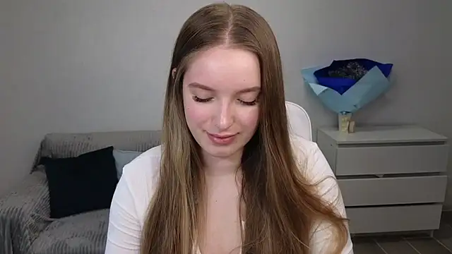 EvaMaddison online show from December 21, 2024, 4:41 am