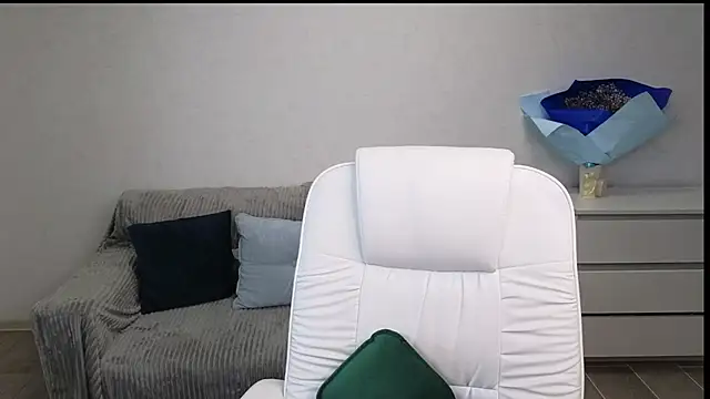 EvaMaddison online show from January 29, 2025, 9:33 am