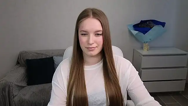 EvaMaddison online show from February 27, 2025, 8:28 am