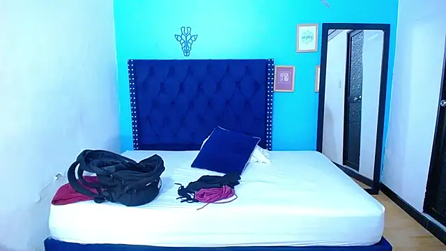 Snapshot of indian_sweety18 chatting on December 13, 2024, 3:27 am indian sweety18 online show from December 13, 2024, 3:27 am