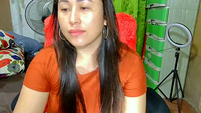 M e c e l online show from December 3, 2024, 8:17 pm