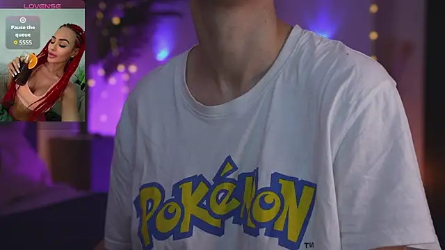 Lorettelorena online show from April 8, 2026, 7:25 pm