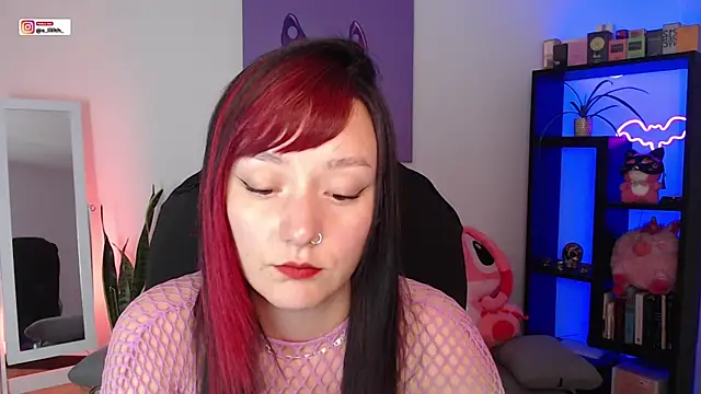 S Lilith  online show from April 14, 2026, 9:43 pm