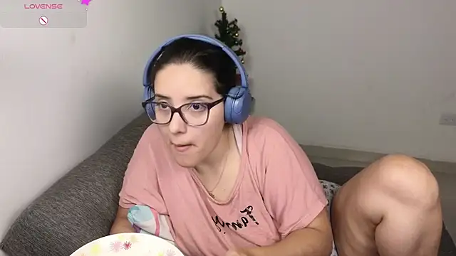 blue  moon  online show from December 23, 2025, 2:20 am