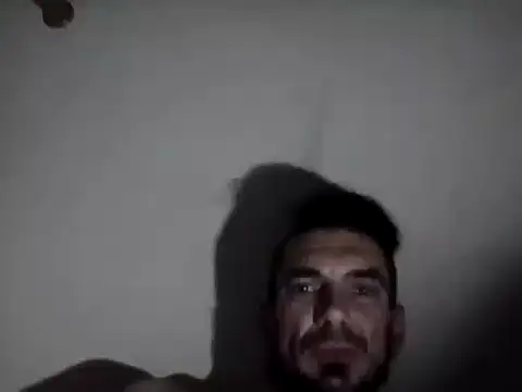 joliecu online show from May 2, 2026, 11:21 pm