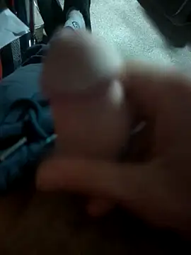 Dani el82xh online show from April 13, 2026, 9:20 pm