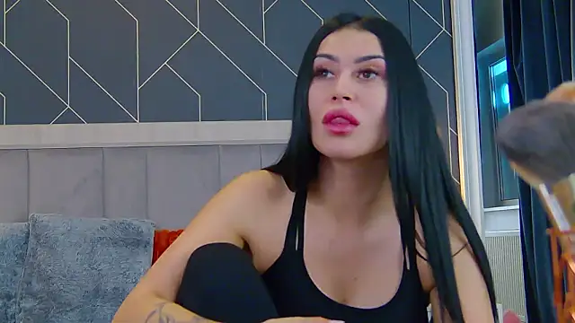 EmyLaveau online show from February 25, 2026, 6:23 am