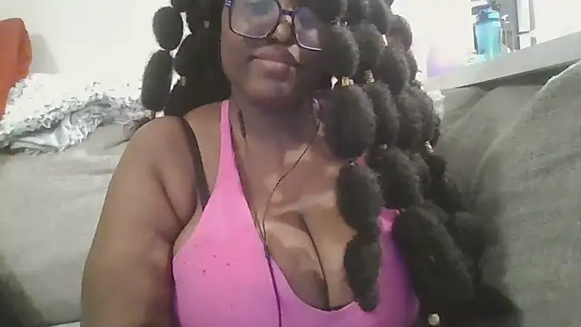 MissCC99 online show from November 4, 2025, 3:05 am