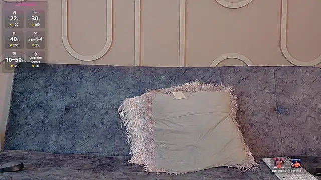 Snapshot of Sweet_Alessandre chatting on July 5, 2026, 1:18 pm Sweet Alessandre online show from July 5, 2026, 1:18 pm