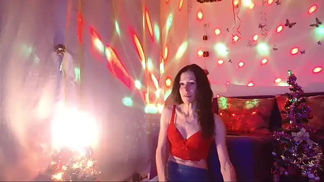 ElysaSun online show from December 17, 2025, 6:03 pm