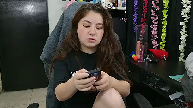 ann bronw online show from November 28, 2025, 12:08 pm