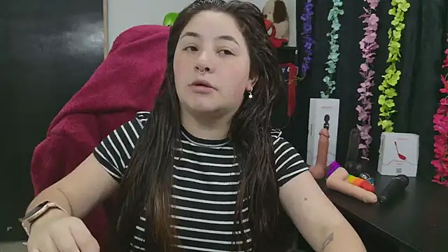 Snapshot of ann_bronw chatting on January 16, 2026, 11:25 am ann bronw online show from January 16, 2026, 11:25 am