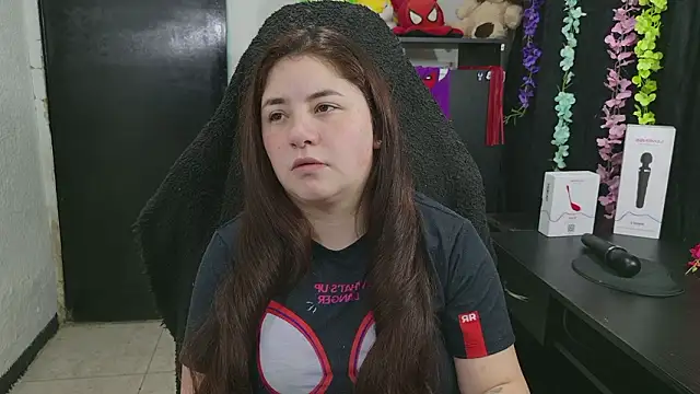 Snapshot of ann_bronw chatting on March 5, 2026, 11:50 am ann bronw online show from March 5, 2026, 11:50 am