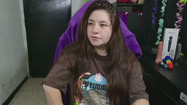 Snapshot of ann_bronw chatting on April 3, 2026, 11:52 am ann bronw online show from April 3, 2026, 11:52 am