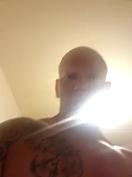 szaoonybyczek online show from November 9, 2025, 2:21 am