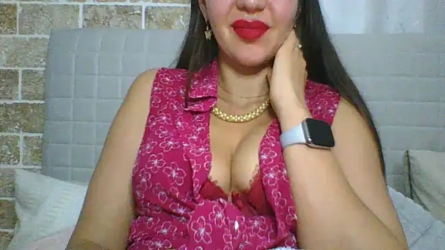 Glamour Grace online show from February 2, 2025, 8:41 pm