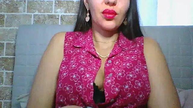 Glamour Grace online show from February 16, 2025, 3:05 pm
