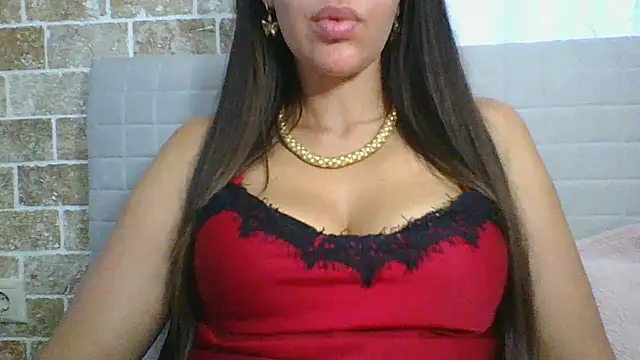 Glamour Grace online show from March 17, 2025, 3:50 pm